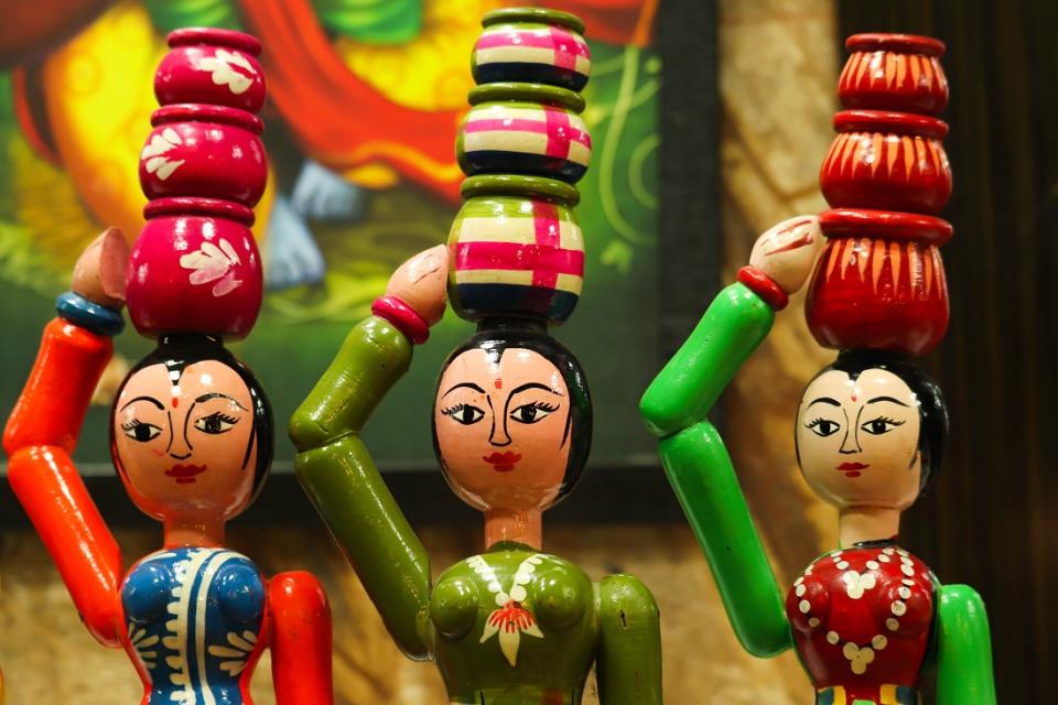 It is said that King Tipu Sultan who ruled Mysuru from 1750 to 1799 received a lacquered Persian toy which excited him enough to send for artisans from there to train some of his people. And that’s how the wooden toys made in Channapatna became famous