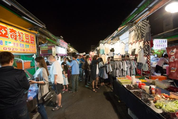 ▲高雄鳳山青年夜市傳出因租約到期，只營業到三月底，令許多網友相當不捨。（圖／翻攝自「高雄旅遊網」）