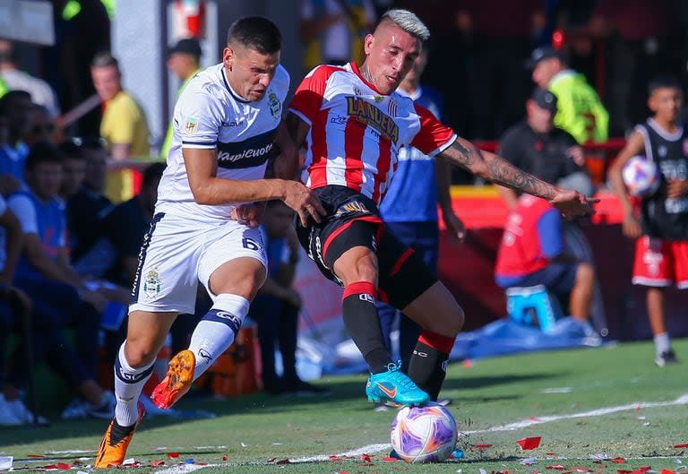 Ricardo Centurión tuvo un último paso por Barracas Central