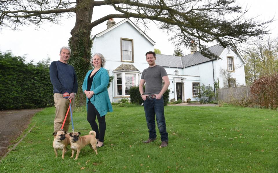 Lynda Sanderson, John Passmore and son Oliver outside Manor House in Petty France - COPYRIGHT JAY WILLIAMS