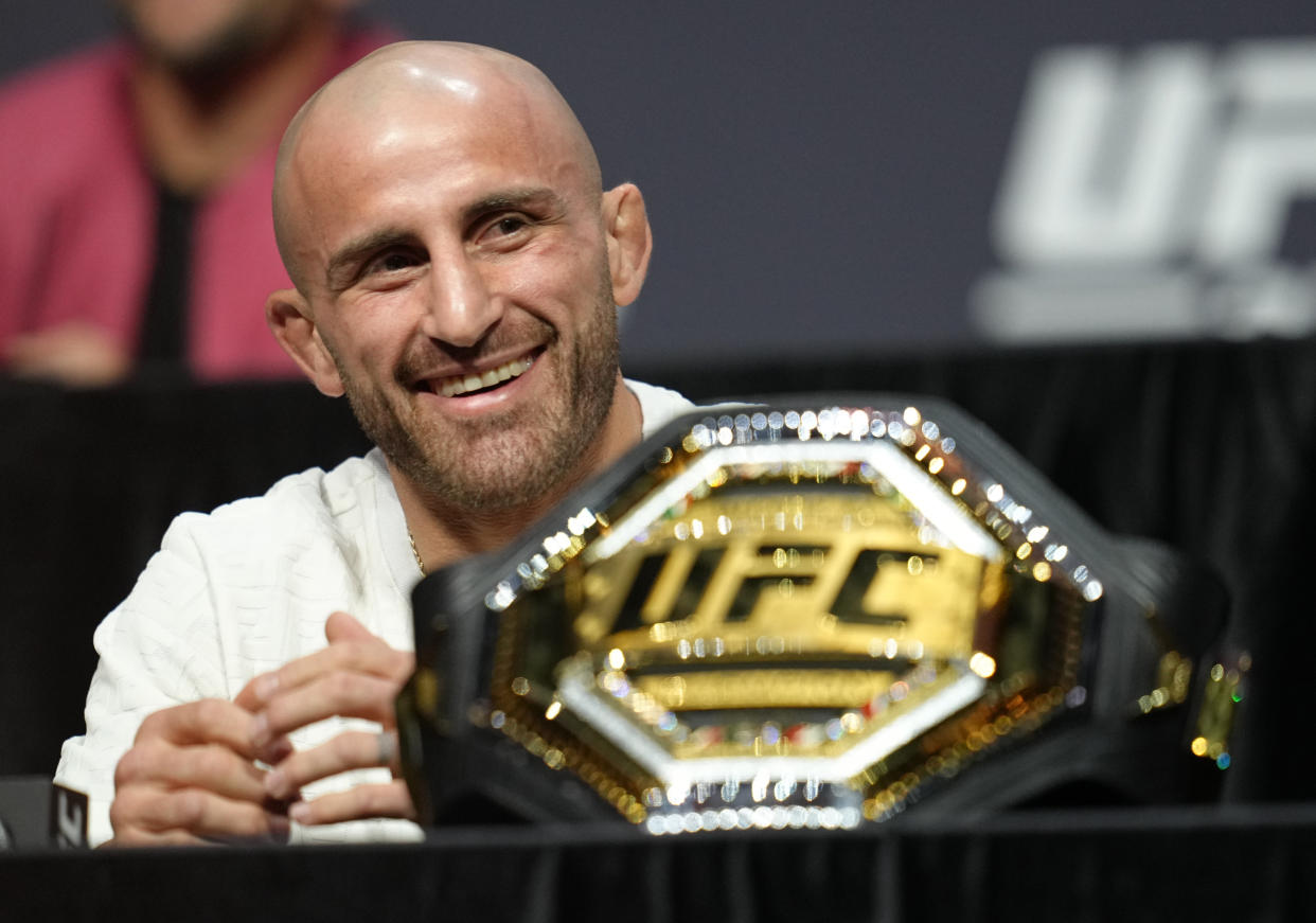 Alexander Volkanovski is seen on stage during the UFC 276 news conference at T-Mobile Arena on June 30, 2022 in Las Vegas, Nevada. (Jeff Bottari/Zuffa LLC)