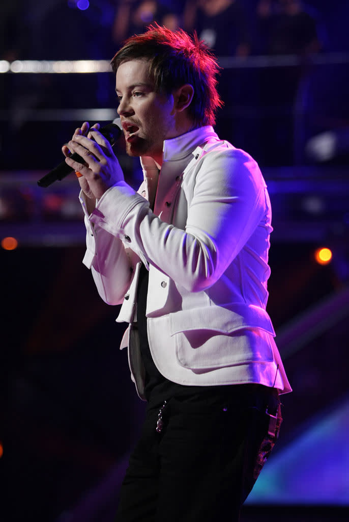 David Cook performs as one of the top 8 on the 7th season of American Idol.