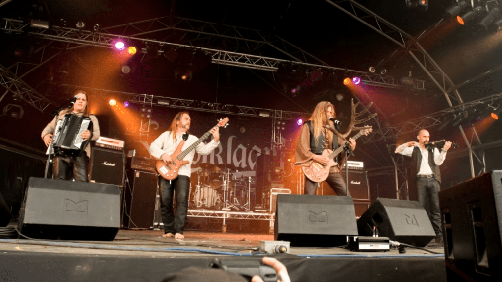 KORPIKLAANI