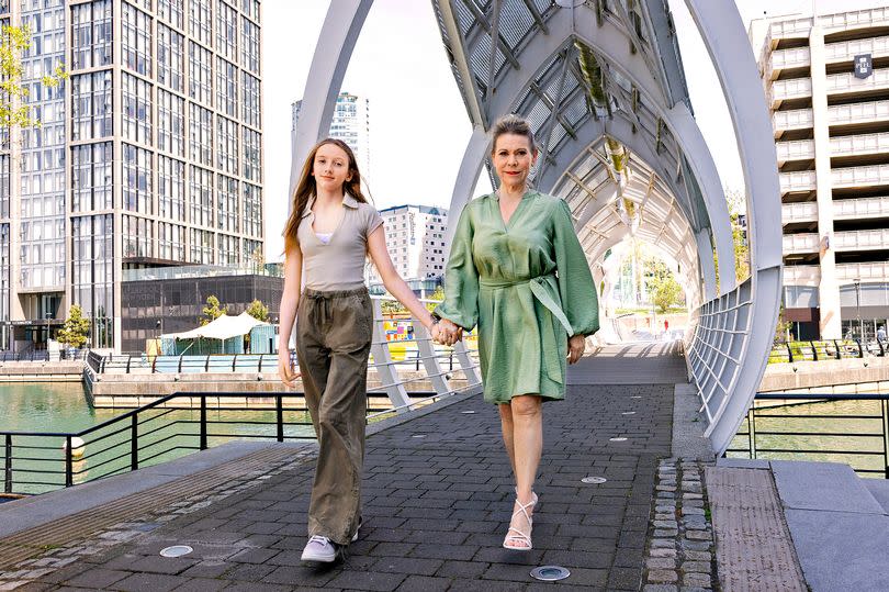 Tina Malone and daughter Flame in their home of Liverpool -Credit:Tim Merry/Mirror Express