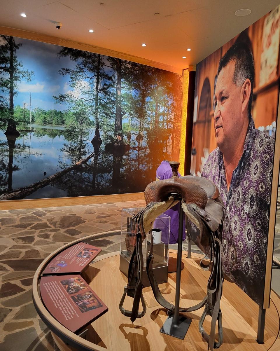 The Orientation Gallery in the Choctaw Cultural Center features a collection of vignettes depicting Choctaw tribal members and landscapes from each of the 12 districts of the Choctaw Reservation.