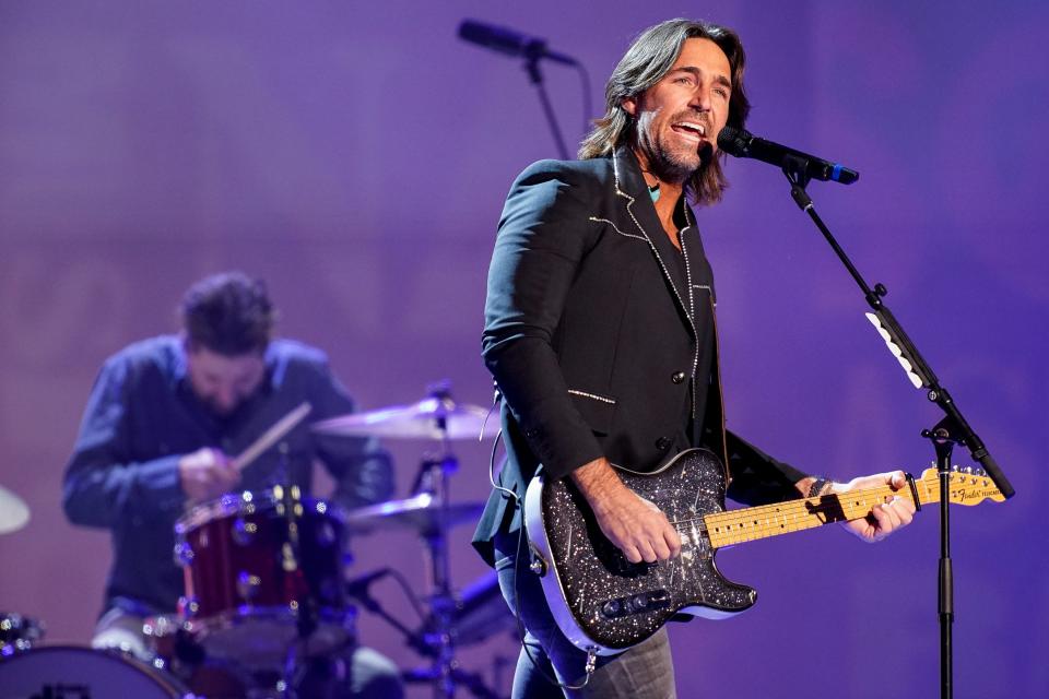 Jake Owen will be at Bold Point Park in East Providence on Sept. 23.