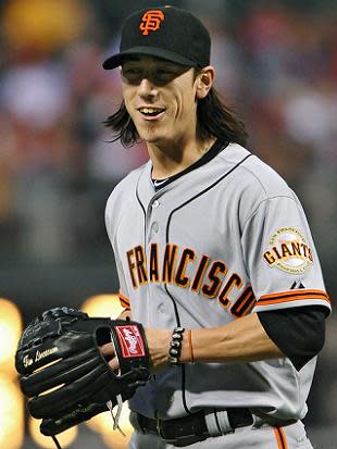 Stiff neck stops Tim Lincecum in Giants' 6-3 loss to Brewers