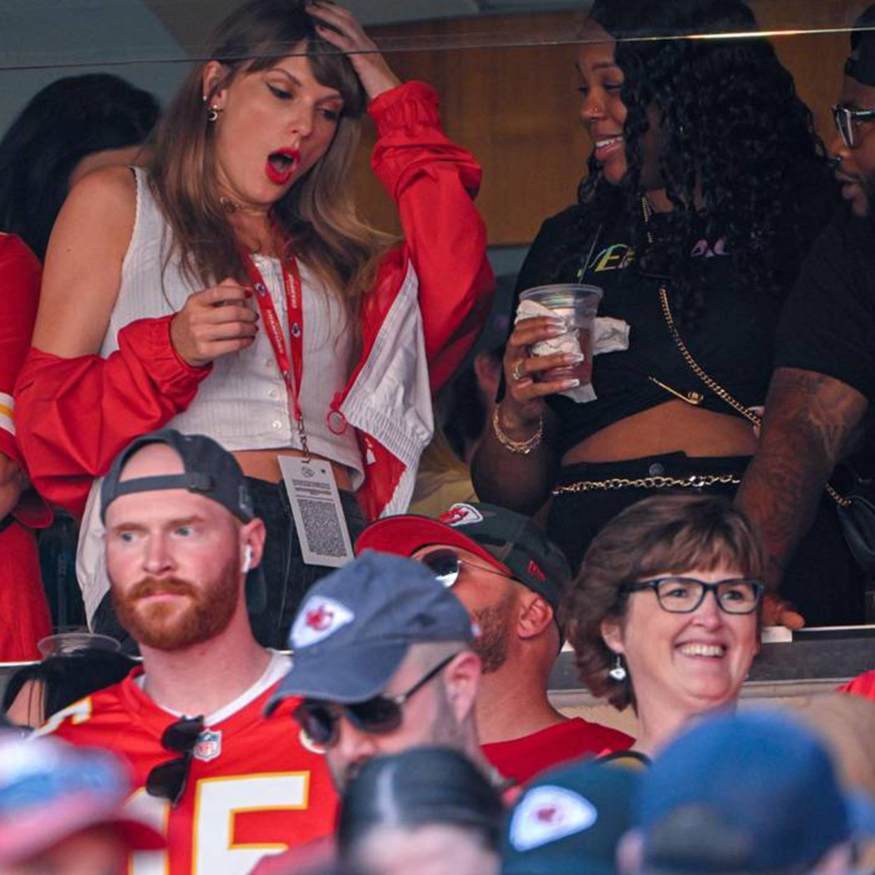  Taylor Swift at a Chiefs game. 