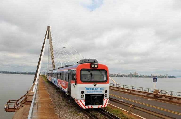 El tren Posadas-Encarnación, el único internacional de pasajeros que funciona en la Argentina, une la capital misionera con Paraguay en 7 minutos