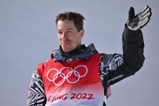 Shaun White: Snowboarding legend crashes out on final Olympic run at men's  halfpipe