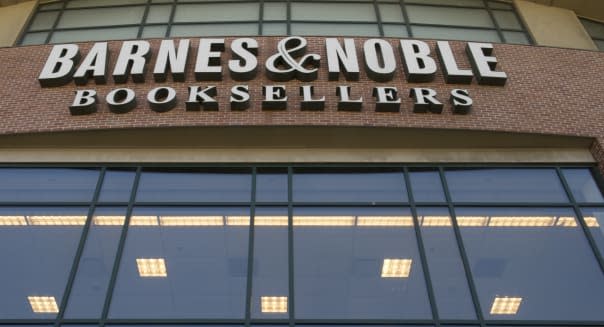 Barnes & Noble Reports Smaller Loss, to Split Off Nook Media