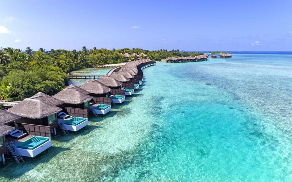 Sheraton Maldives Full Moon Resort & Spa