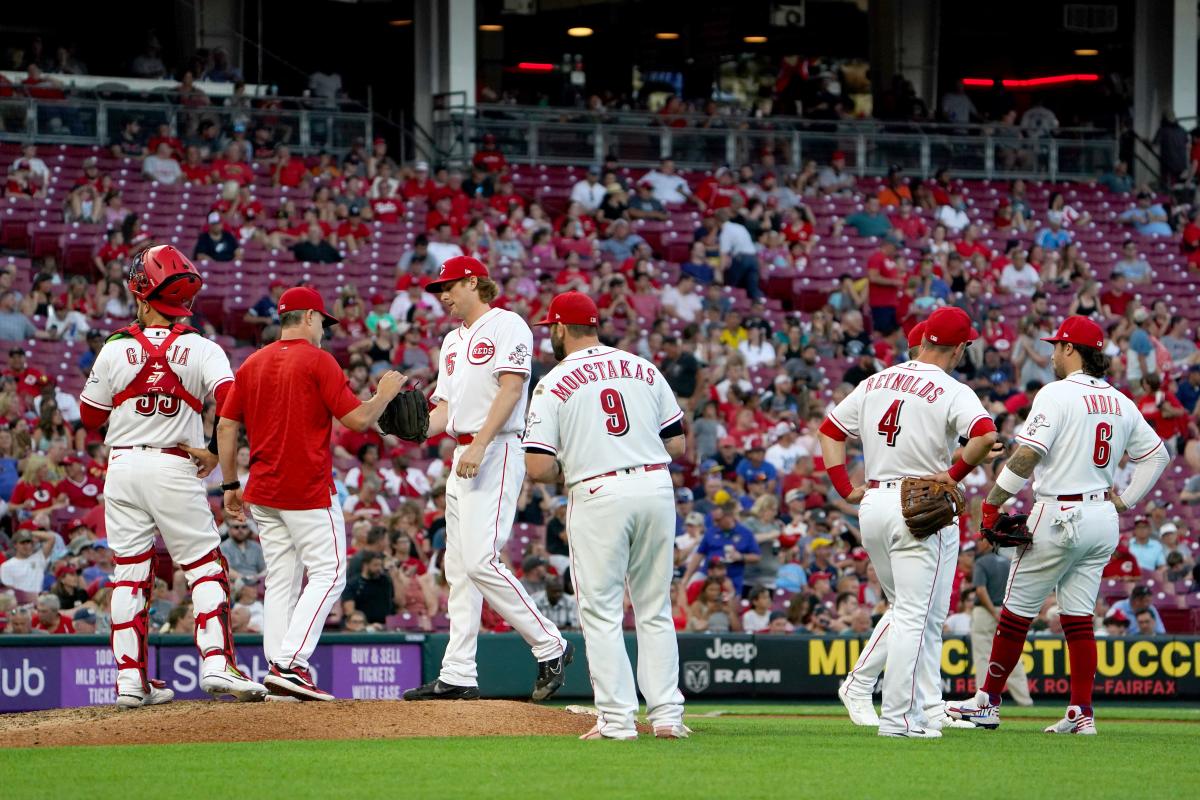 The Biggest Flaw On The Cincinnati Reds Depth Chart And How They're 