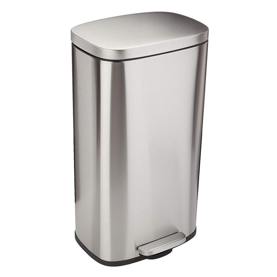 9) 7.9-Gallon Foot Pedal Trash Can