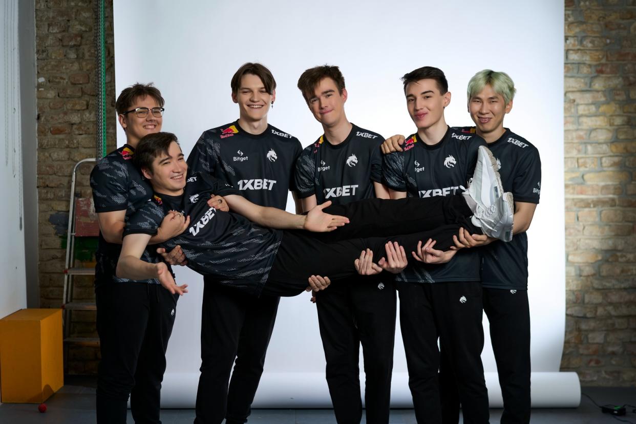 The International 10 champions Team Spirit had a perfect start to the Dota 2 PGL Arlington Major, finishing the first day of the Group Stage with a clean 4-0 record. (Photo: Team Spirit)