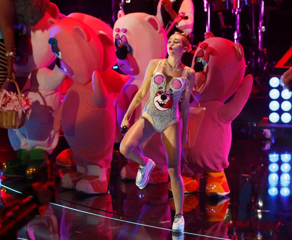 miley cyrus mtv vmas