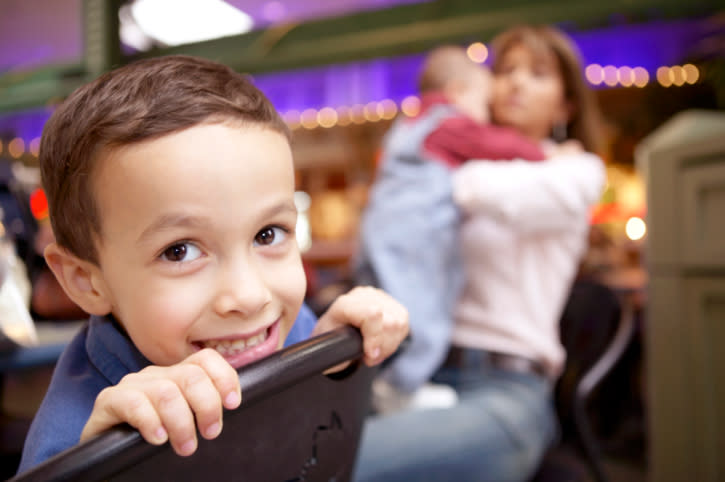 Guía de supervivencia para comer en un restaurante con niños / Foto: Thinkstock