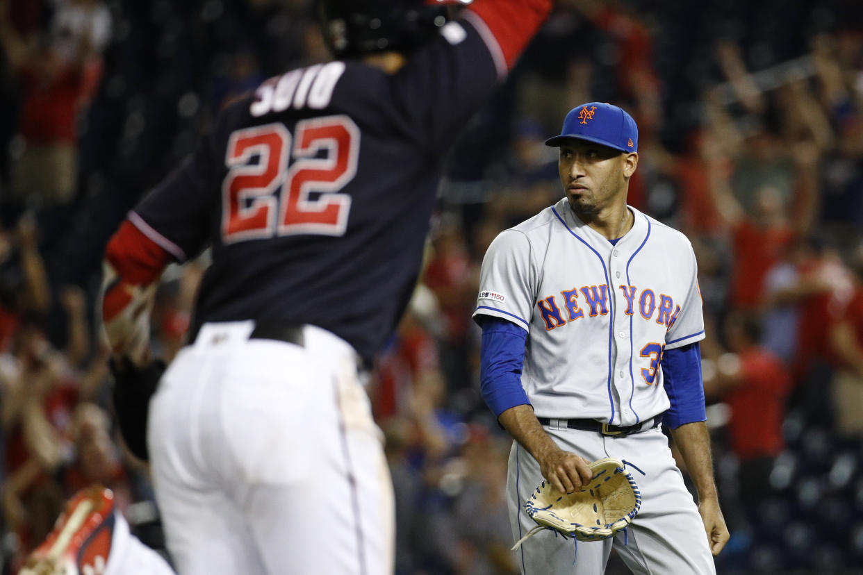 New York Mets relief pitcher Edwin Diaz made walk-off losers of the Mets after Kurt Suzuki's three-run home run. (Photo: ASSOCIATED PRESS)