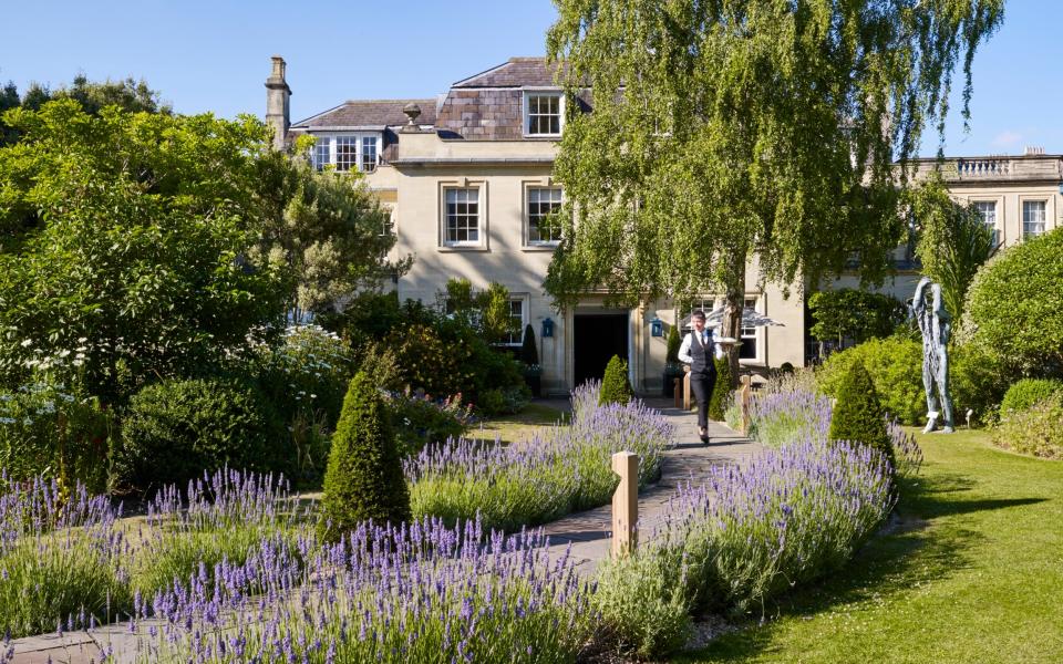 The Royal Crescent Hotel & Spa Garden, jubilee garden parties - Jason Ingram