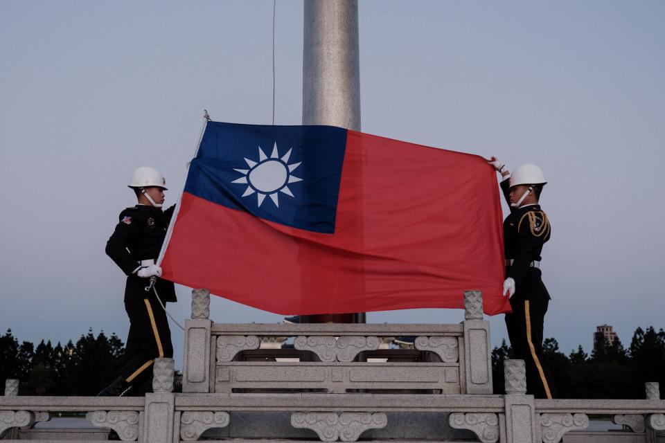 EL PDD vuelve a gobernar en Taiwán, pero su mayoría es más exigua. (Photo by YASUYOSHI CHIBA/AFP via Getty Images)