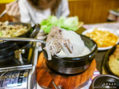 【右上四十五度角食記】【中山國小站美食】首爾傳統韓國料理