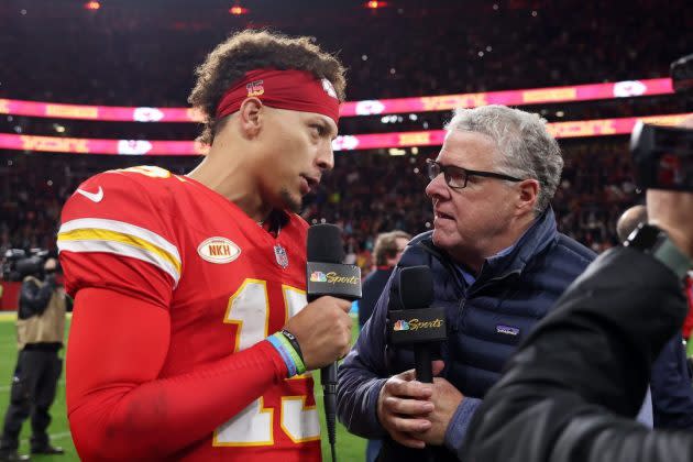 Dolphins-Chiefs playoff game on Peacock sets streaming record with average  of 23 million viewers