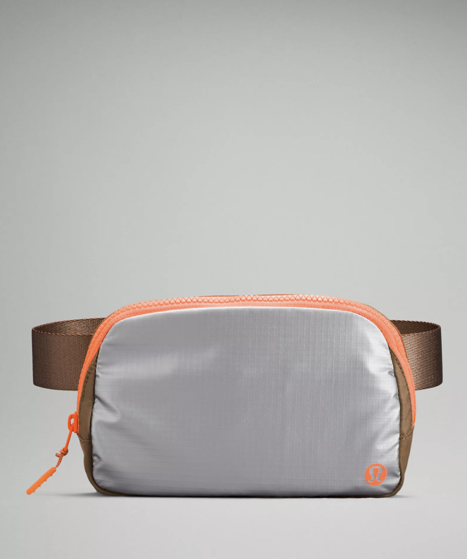 Lululemon Everywhere Belt Bag