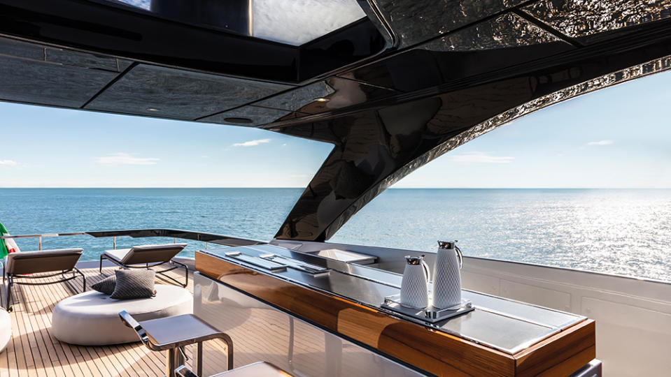 Riva 90 Argo flybridge yacht