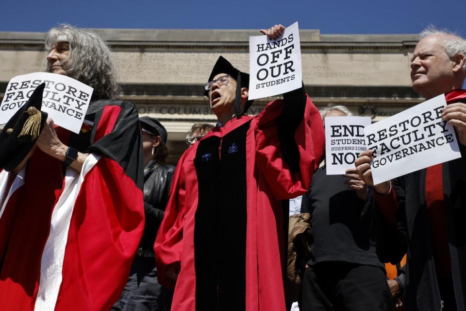 Columbia professors supporting students’ right to protest (Associated Press)
