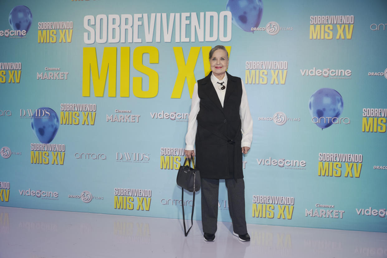 Lupita Lara apareció en la película 'Sobreviviendo mis XV' y con ello revivió el recuerdo de generaciones que la disfrutaron en 'Mi secretaria'. . (Photo by Jaime Nogales/Medios y Media/Getty Images)