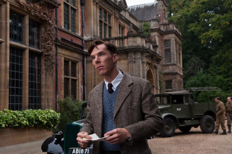 Benedict Cumberbatch hat in vielen Filmen mitgespielt - seine erste Oscarnominierung erhielt er für diesen: In "The Imitation Game" spielte er 2014 das Mathe-Genie Alan Turing. Allerdings musste sich Cumberbatch bei der Oscar-Verleihung seinem Kollegen Eddie Redmayne in "Die Entdeckung der Unendlichkeit" geschlagen geben. (Bild: SquareOne Entertainment / Universum / The Weinstein Company)