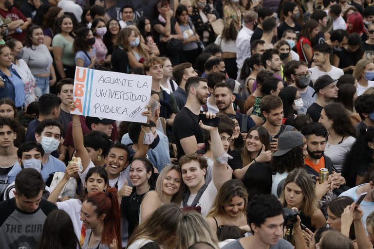 "Orgullo UBA", en el concierto que celebró los 200 años de esta universidad