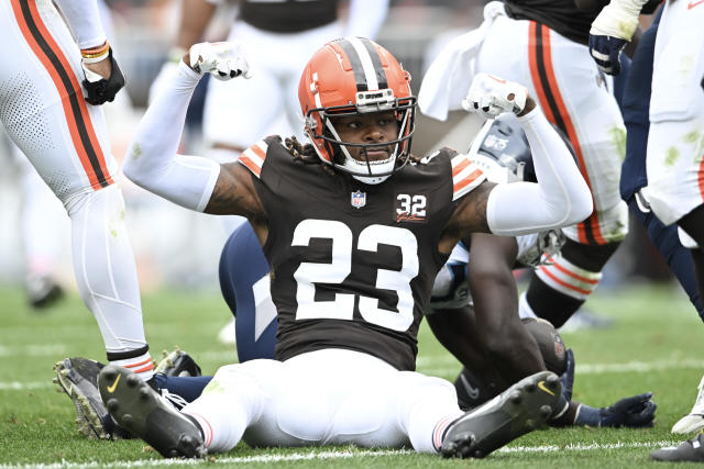 Browns CB Martin Emerson Jr. gets his second interception of the day vs.  Jaguars