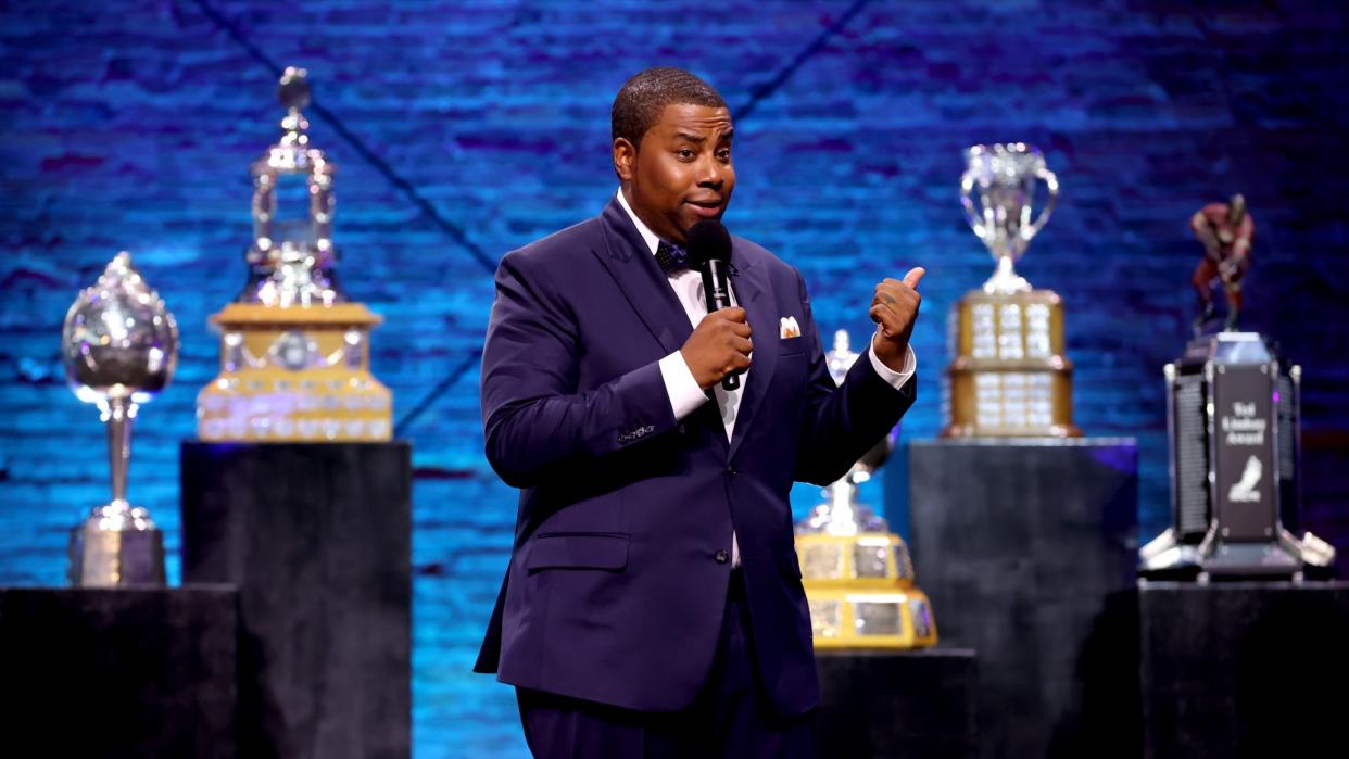 Comedian Kenan Thompson hosted the NHL Awards show for the second-straight time, entertaining guests and taking a parting shot at the Toronto Maple Leafs as the show wrapped up. (Getty Images)