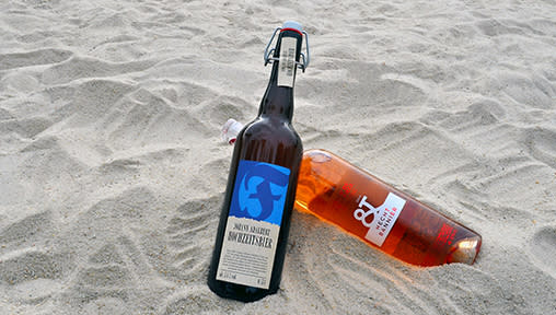 All Your Outdoor Drinking Essentials Covered: Beach, Pool or Park