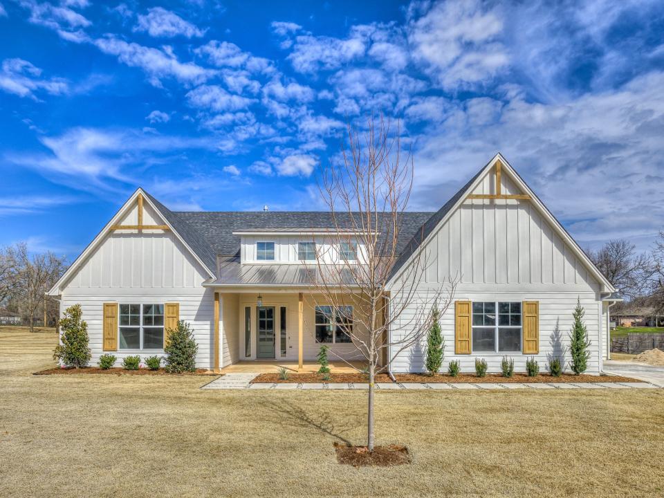 A new home by Handmade Homes at 532 Timberland Drive in Edmond.