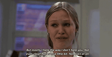 Kat reading her poem in "10 Things I Hate About You"