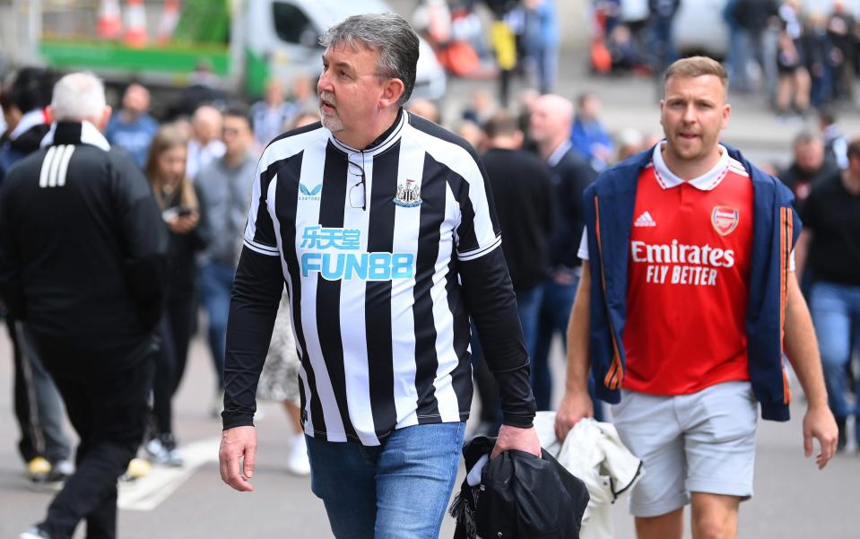 Newcastle United and Arsenal fans arriving at SJP - Michael Regan/Getty Images