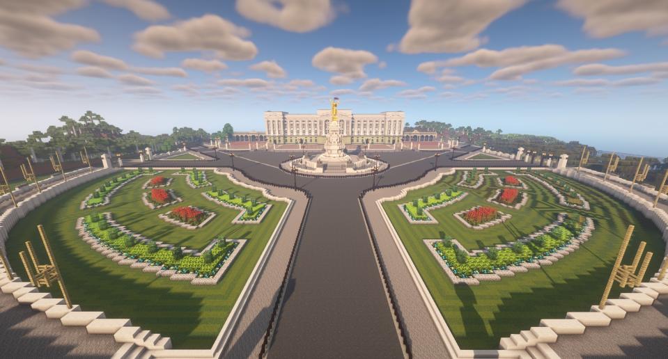 A Minecraft creation designed to look like Buckingham Palace