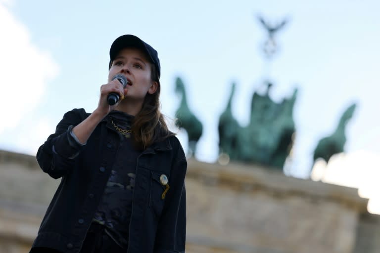 Nach den Verlusten der Grünen bei der Europawahl wirft die Klima-Aktivistin Luisa Neubauer der Partei vor, in der Bundesregierung zu oft bei der Klimapolitik nachgegeben zu haben. Sie seien viel zu oft "ökologisch eingeknickt". (CHRISTIAN MANG)