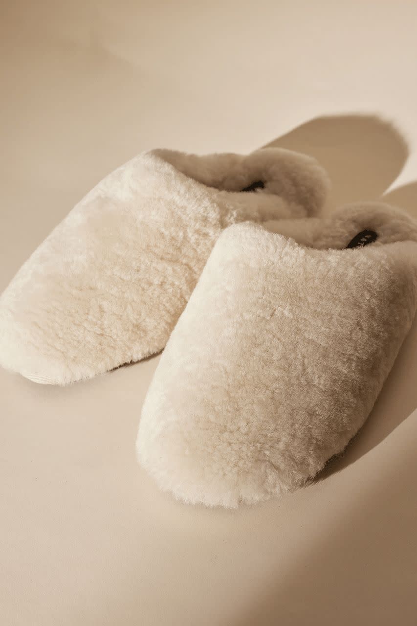 <p><a href="https://go.redirectingat.com?id=74968X1596630&url=https%3A%2F%2Fwww.natori.com%2Fbliss-genuine-shearling-slide%2F&sref=https%3A%2F%2Fwww.harpersbazaar.com%2Ffashion%2Ftrends%2Fg42231910%2Fbest-gifts-for-wife%2F" rel="nofollow noopener" target="_blank" data-ylk="slk:Shop Now;elm:context_link;itc:0;sec:content-canvas" class="link ">Shop Now</a></p><p>Bliss Genuine Shearling Slide </p><p>natori.com</p><p>$125.00</p><span class="copyright">natori.com</span>