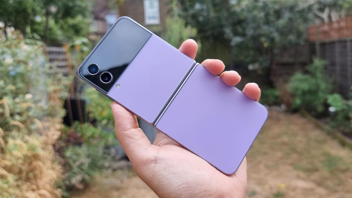 Hands-On with the Galaxy Z Fold 5 and Flip 5: Cameras Still Aren't the  Focus