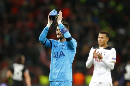 Soccer Football - Bayer Leverkusen v Tottenham Hotspur - UEFA Champions League Group Stage - Group E - BayArena, Leverkusen, Germany - 18/10/16 Tottenham's Hugo Lloris applauds fans after the game Reuters / Wolfgang Rattay Livepic