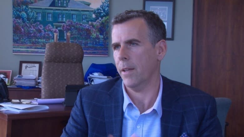 Saint John police union accuses mayor of violating Police Act