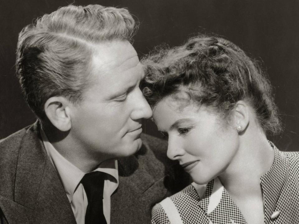 Eine schicksalshafte Liebe: Katharine Hepburn und Spencer Tracy. (Bild: imago/Cinema Publishers Collection)