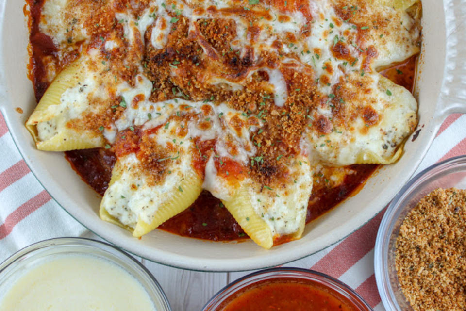 Food Hussy<p>You don’t need to visit Olive Garden in order to enjoy these delicious cheese stuffed shells! You can make them at home following this easy recipe.</p><p><strong>Get the recipe: <a href="https://www.thefoodhussy.com/2019/05/olive-garden-jumbo-stuffed-shells.html" rel="sponsored" target="_blank" data-ylk="slk:Olive Garden Giant Stuffed Shells Copycat Recipe;elm:context_link;itc:0;sec:content-canvas" class="link ">Olive Garden Giant Stuffed Shells Copycat Recipe</a></strong></p>