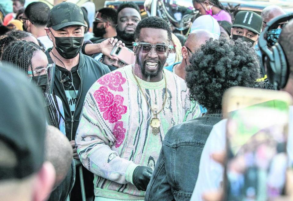 Diddy helped give out money and essentials to Overtown residents in 2020.