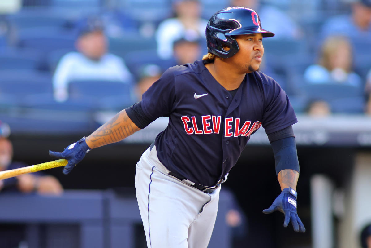 Negotiations between Jose Ramirez, Cleveland Guardians still bogged down 