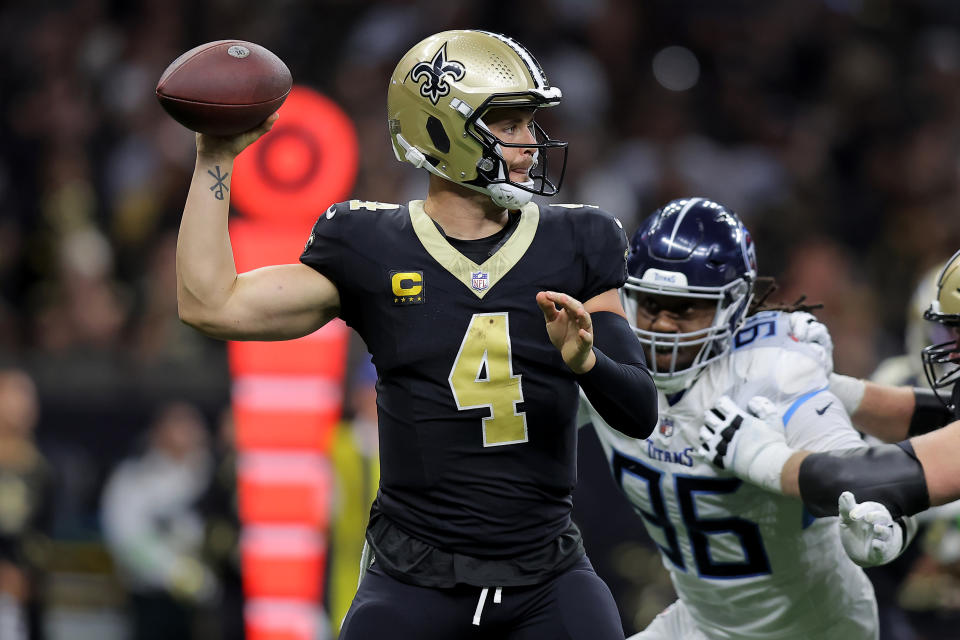 NEW ORLEANS, LOUISIANA – SEPTEMBER 10: Derek Carr #4 of the New Orleans Saints attempts a pass during the third quarter against the Tennessee Titans at Caesars Superdome on September 10, 2023 in New Orleans, Louisiana. (Photo by Jonathan Bachman/Getty Images)