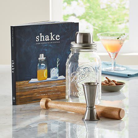 The Bartender Shake Set